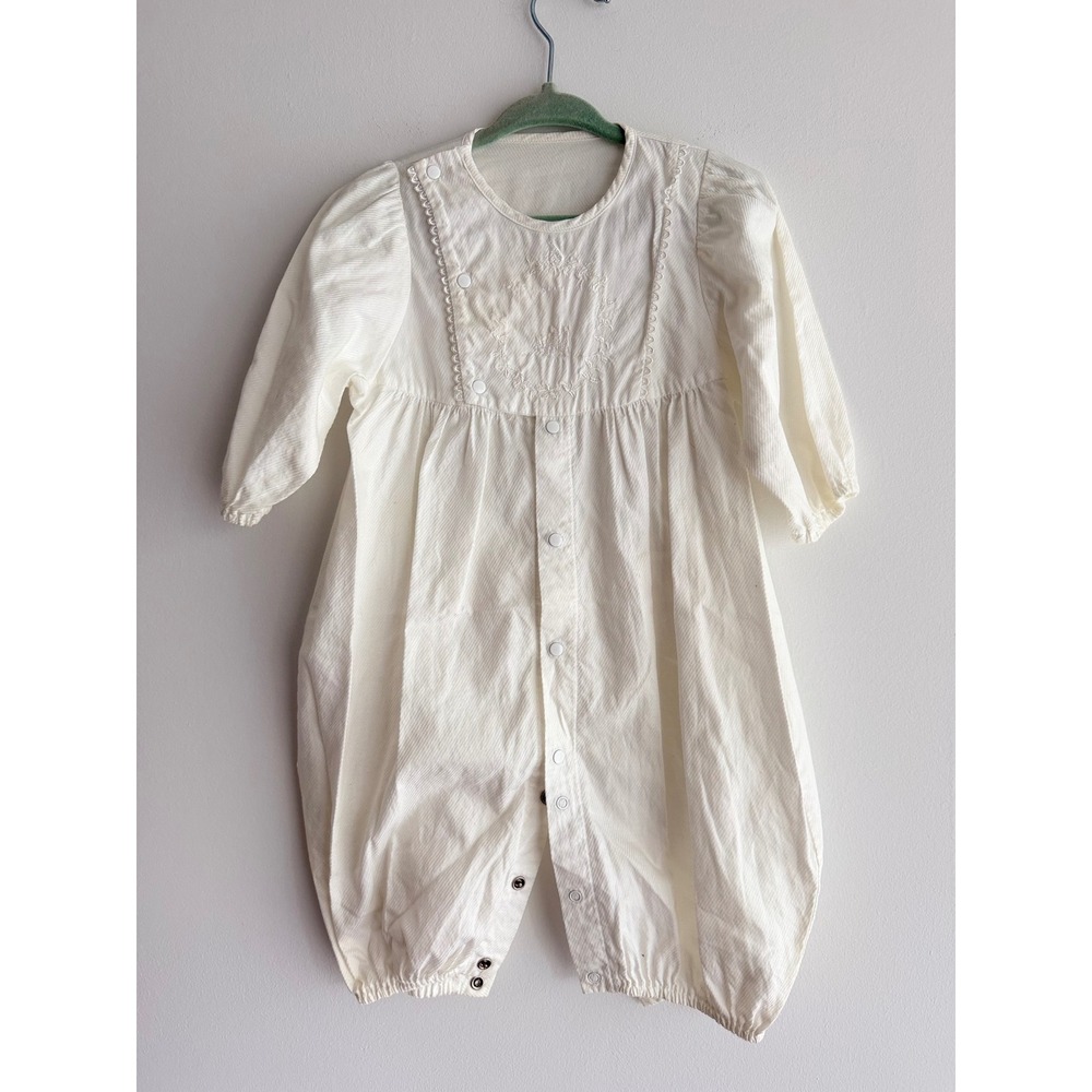 VTG Akachan No Shiro White Embroidered Romper Japanese Luxury & Bunny Bib Set
